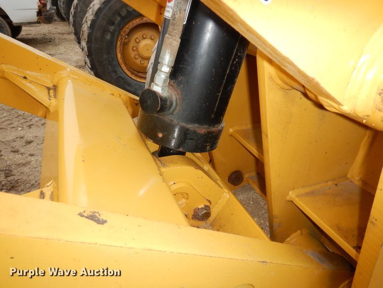 image for item DH8929 2013 Volvo G940B  motor grader