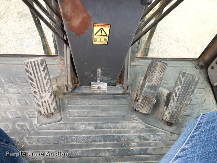 image for item DH8929 2013 Volvo G940B  motor grader