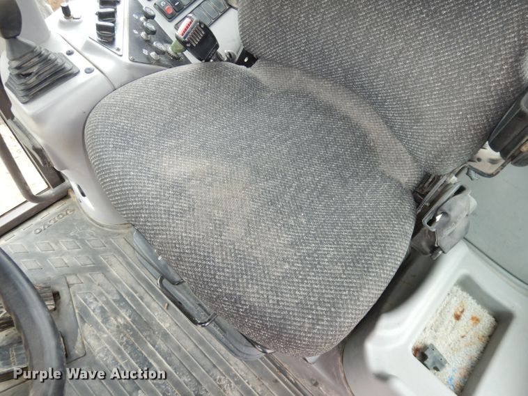 image for item DH8929 2013 Volvo G940B  motor grader