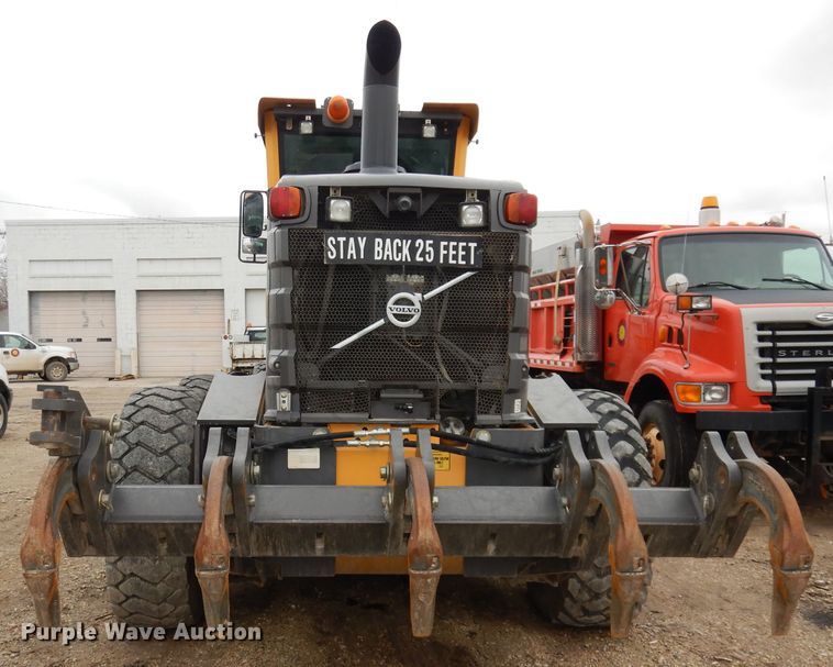 image for item DH8932 2014 Volvo G940B  motor grader