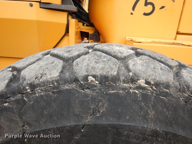 image for item DH8932 2014 Volvo G940B  motor grader