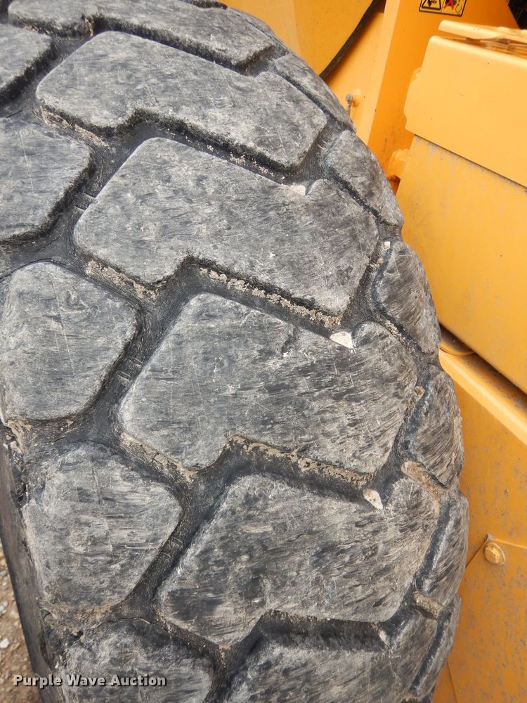 image for item DH8932 2014 Volvo G940B  motor grader