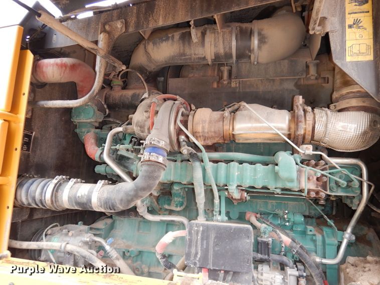image for item DH8932 2014 Volvo G940B  motor grader