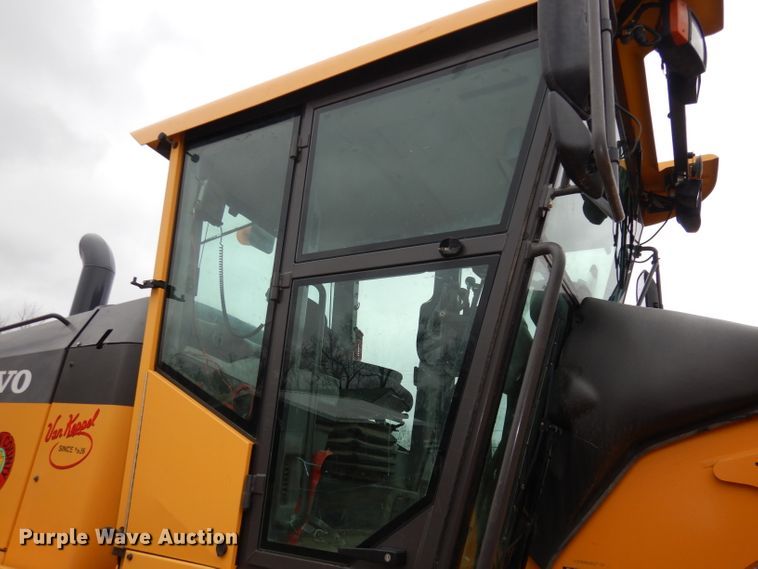 image for item DH8932 2014 Volvo G940B  motor grader