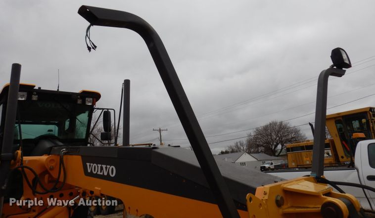 image for item DH8932 2014 Volvo G940B  motor grader