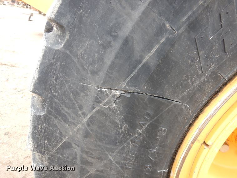 image for item DH8932 2014 Volvo G940B  motor grader