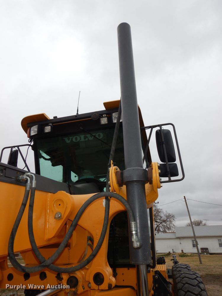 image for item DH8932 2014 Volvo G940B  motor grader