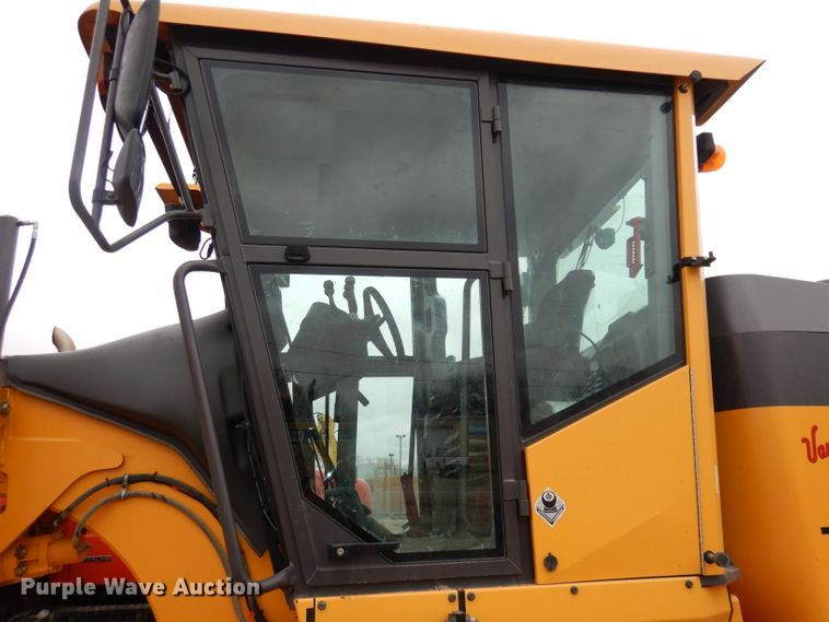 image for item DH8932 2014 Volvo G940B  motor grader