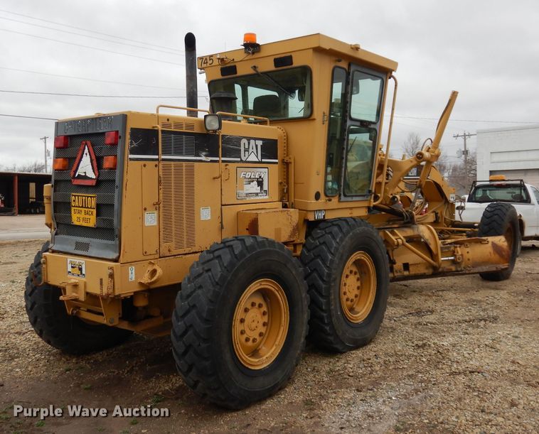 image for item DH8933 1998 Caterpillar 120H  motor grader