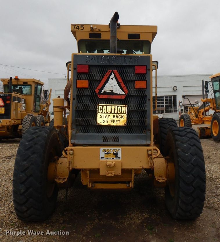 image for item DH8933 1998 Caterpillar 120H  motor grader