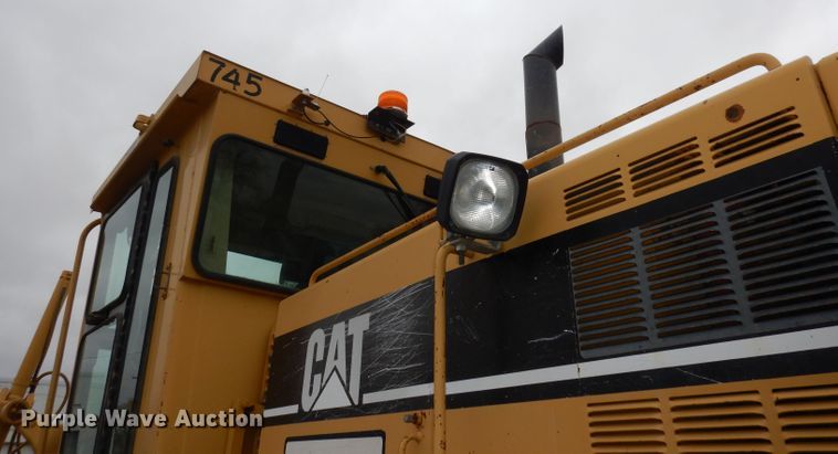 image for item DH8933 1998 Caterpillar 120H  motor grader