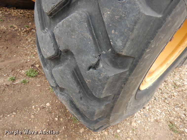 image for item DH8933 1998 Caterpillar 120H  motor grader