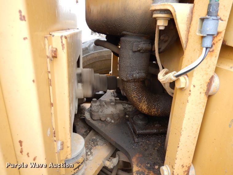 image for item DH8933 1998 Caterpillar 120H  motor grader