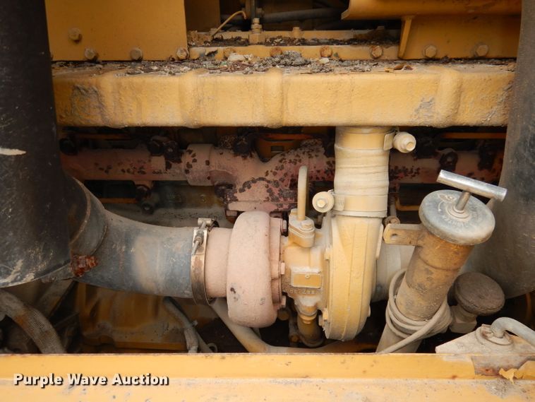 image for item DH8933 1998 Caterpillar 120H  motor grader