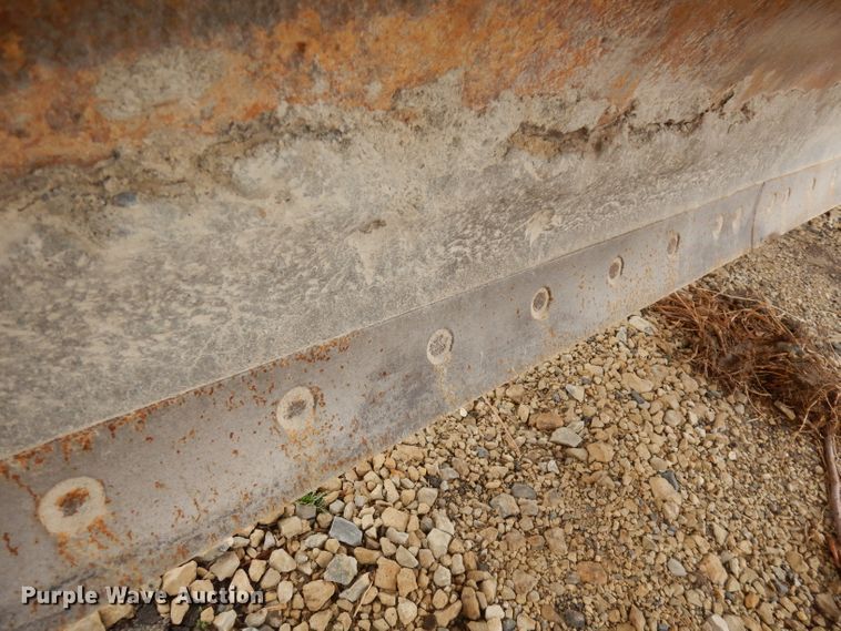 image for item DH8933 1998 Caterpillar 120H  motor grader