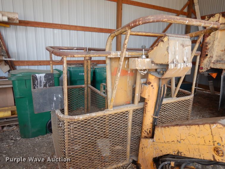 image for item DH8980 JLG 27FN  boom lift