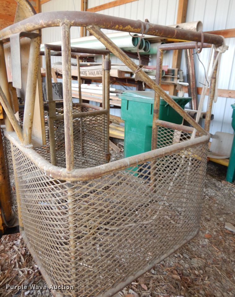 image for item DH8980 JLG 27FN  boom lift