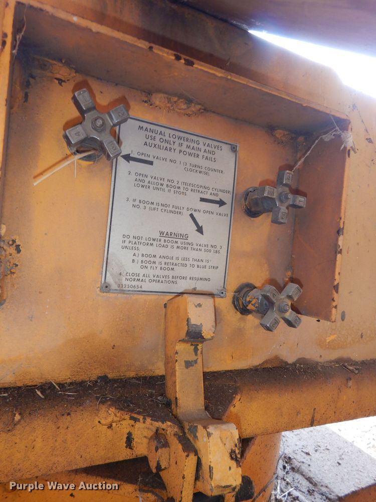 image for item DH8980 JLG 27FN  boom lift