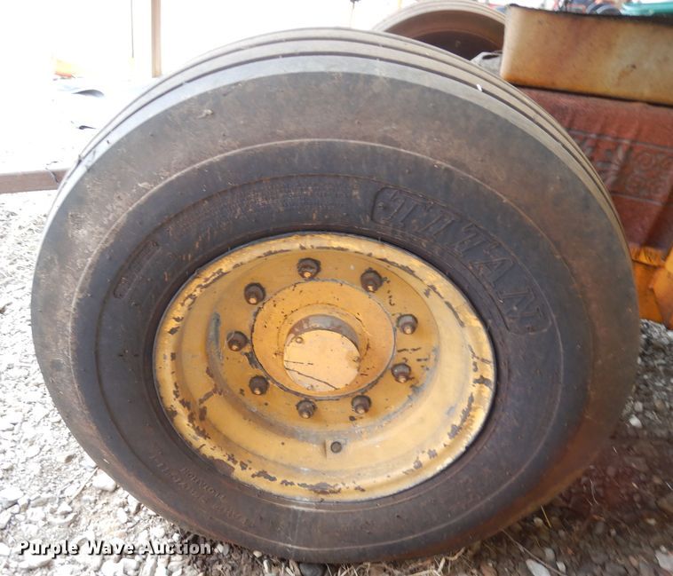 image for item DH8980 JLG 27FN  boom lift