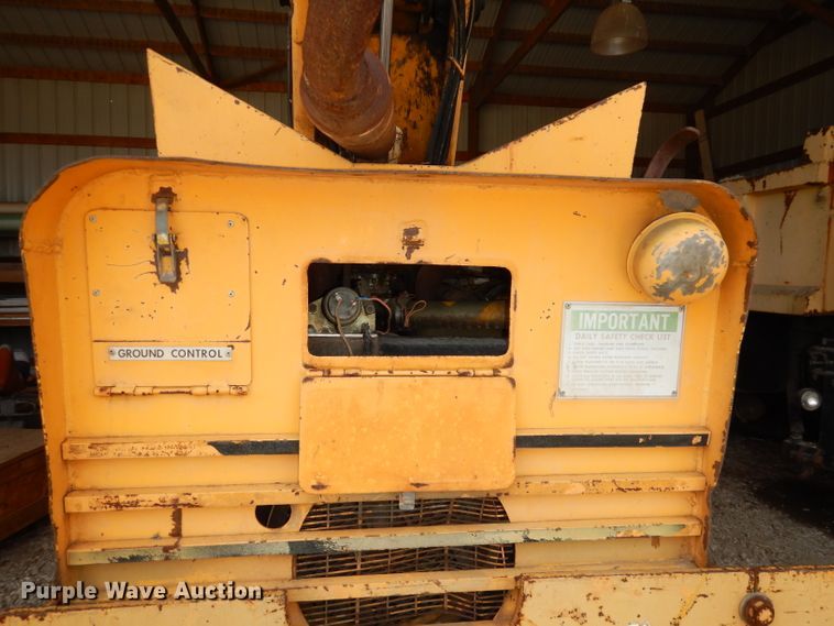 image for item DH8980 JLG 27FN  boom lift