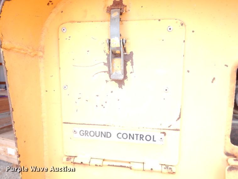 image for item DH8980 JLG 27FN  boom lift