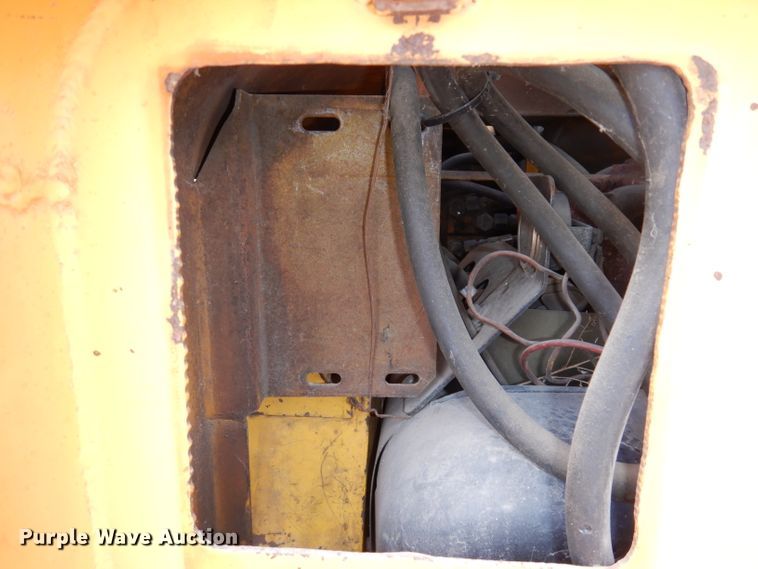 image for item DH8980 JLG 27FN  boom lift