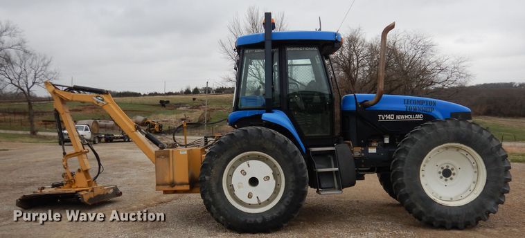 image for item DH8983 2001 New Holland TV140  bi-directional tractor