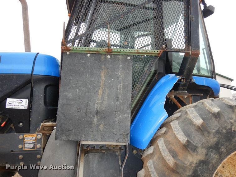 image for item DH8983 2001 New Holland TV140  bi-directional tractor