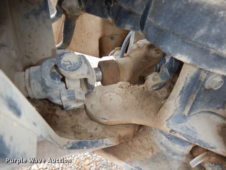 image for item DH8983 2001 New Holland TV140  bi-directional tractor