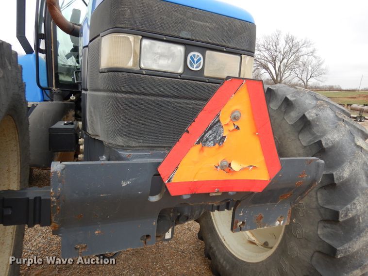 image for item DH8983 2001 New Holland TV140  bi-directional tractor