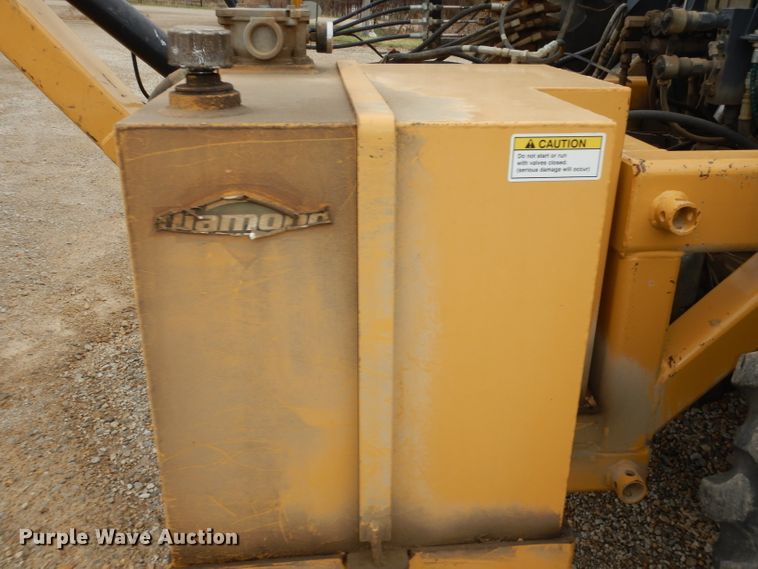 image for item DH8983 2001 New Holland TV140  bi-directional tractor