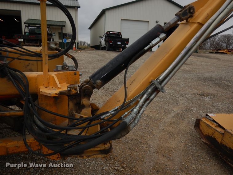 image for item DH8983 2001 New Holland TV140  bi-directional tractor