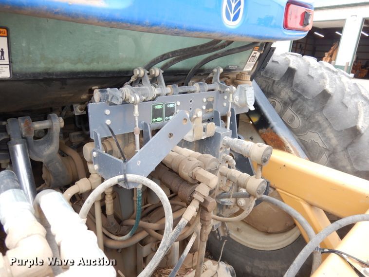 image for item DH8983 2001 New Holland TV140  bi-directional tractor