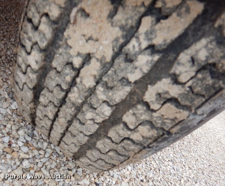 image for item DH8985 2006 Crafco SS125  melter applicator