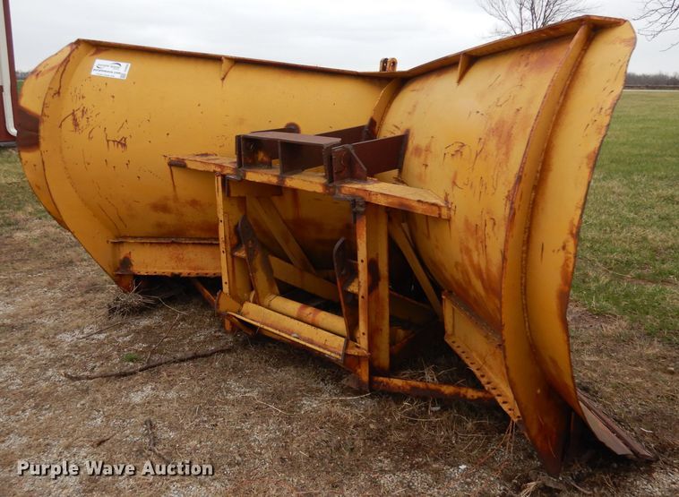 image for item DH8986 10' W motor grader V-plow