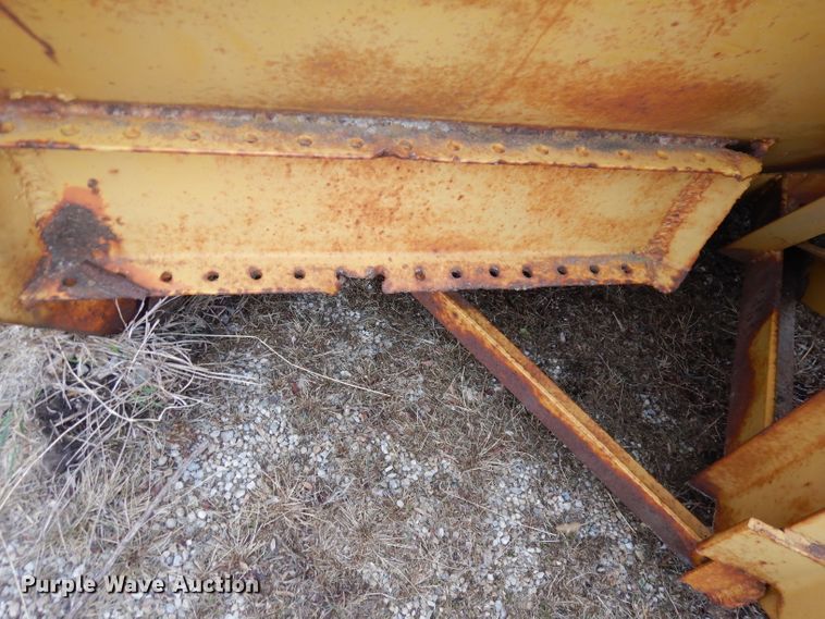 image for item DH8986 10' W motor grader V-plow