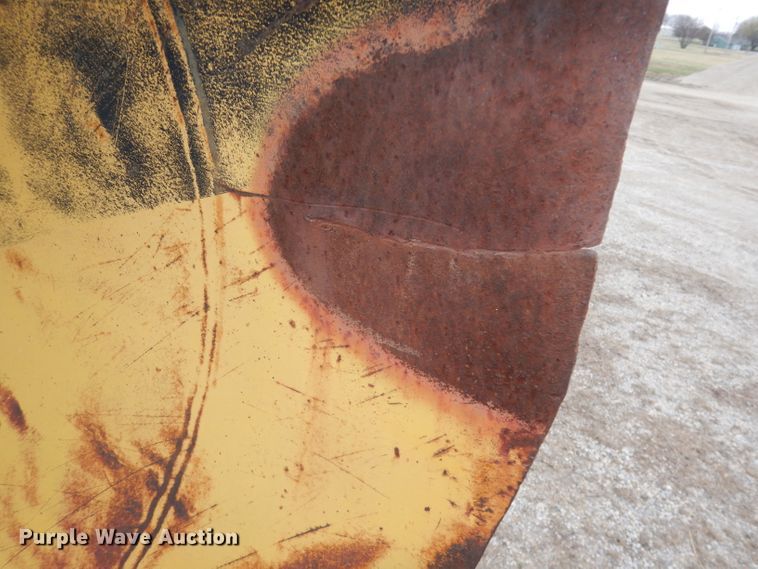 image for item DH8986 10' W motor grader V-plow