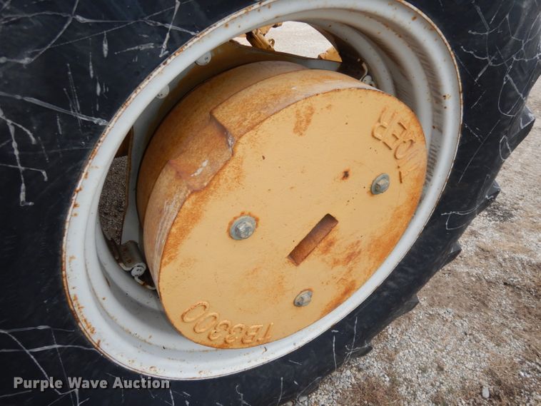 image for item DH8987 Tiger 7710  tractor