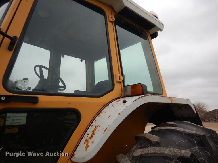 image for item DH8987 Tiger 7710  tractor