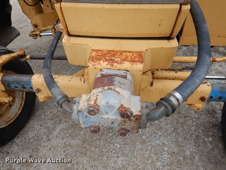 image for item DH8987 Tiger 7710  tractor