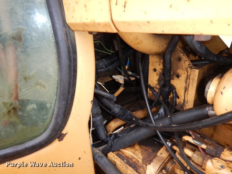 image for item DH8987 Tiger 7710  tractor