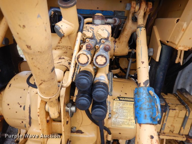 image for item DH8987 Tiger 7710  tractor