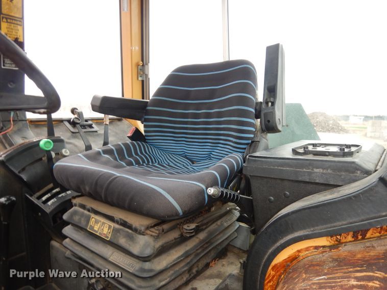 image for item DH8987 Tiger 7710  tractor