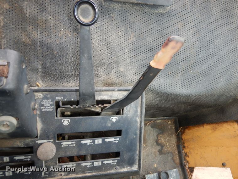 image for item DH8987 Tiger 7710  tractor