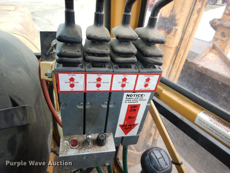 image for item DH8987 Tiger 7710  tractor