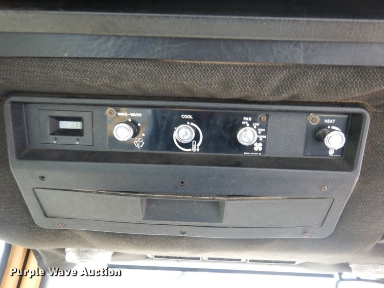 image for item DH8987 Tiger 7710  tractor