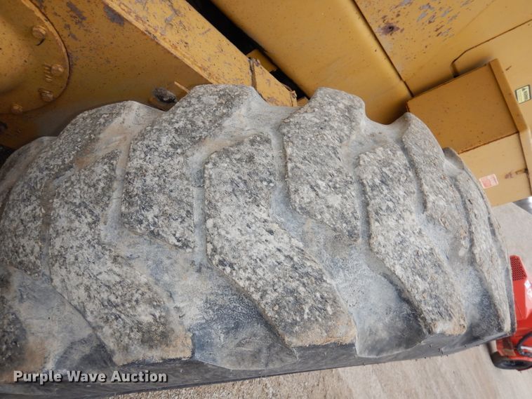 image for item DH8988 Fiat-Allis FG85A  motor grader