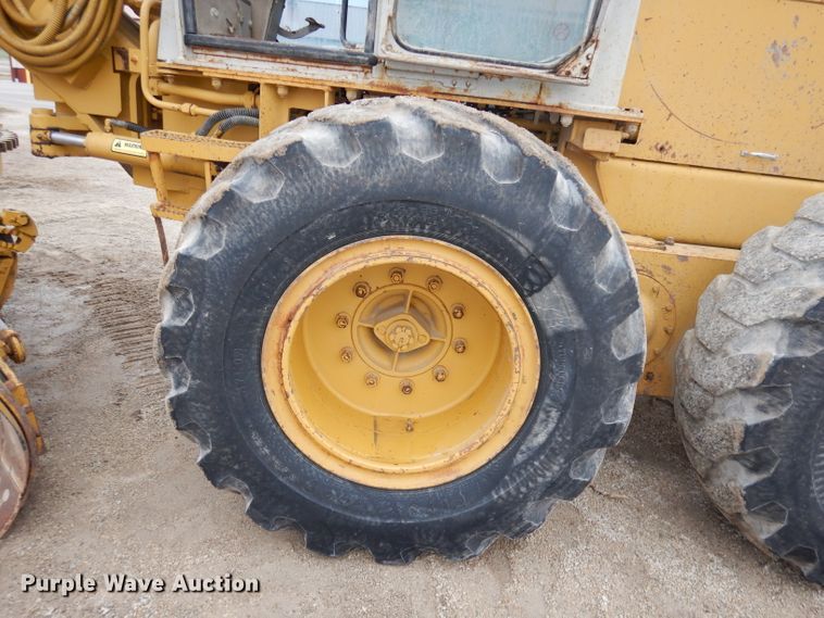 image for item DH8988 Fiat-Allis FG85A  motor grader