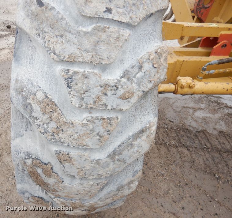 image for item DH8988 Fiat-Allis FG85A  motor grader