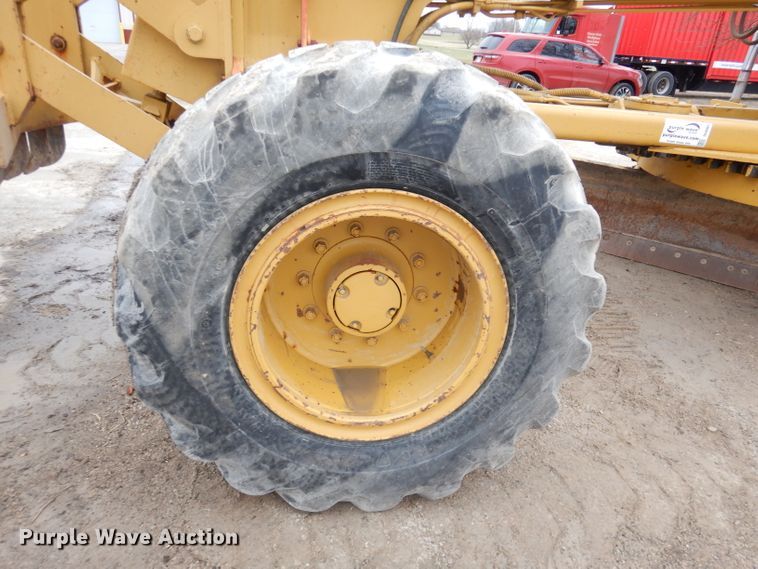 image for item DH8988 Fiat-Allis FG85A  motor grader